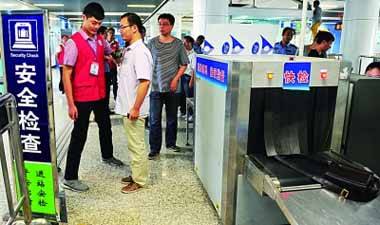 迎亞青，保安全 南京地鐵8月1日起全面升級(jí)安檢